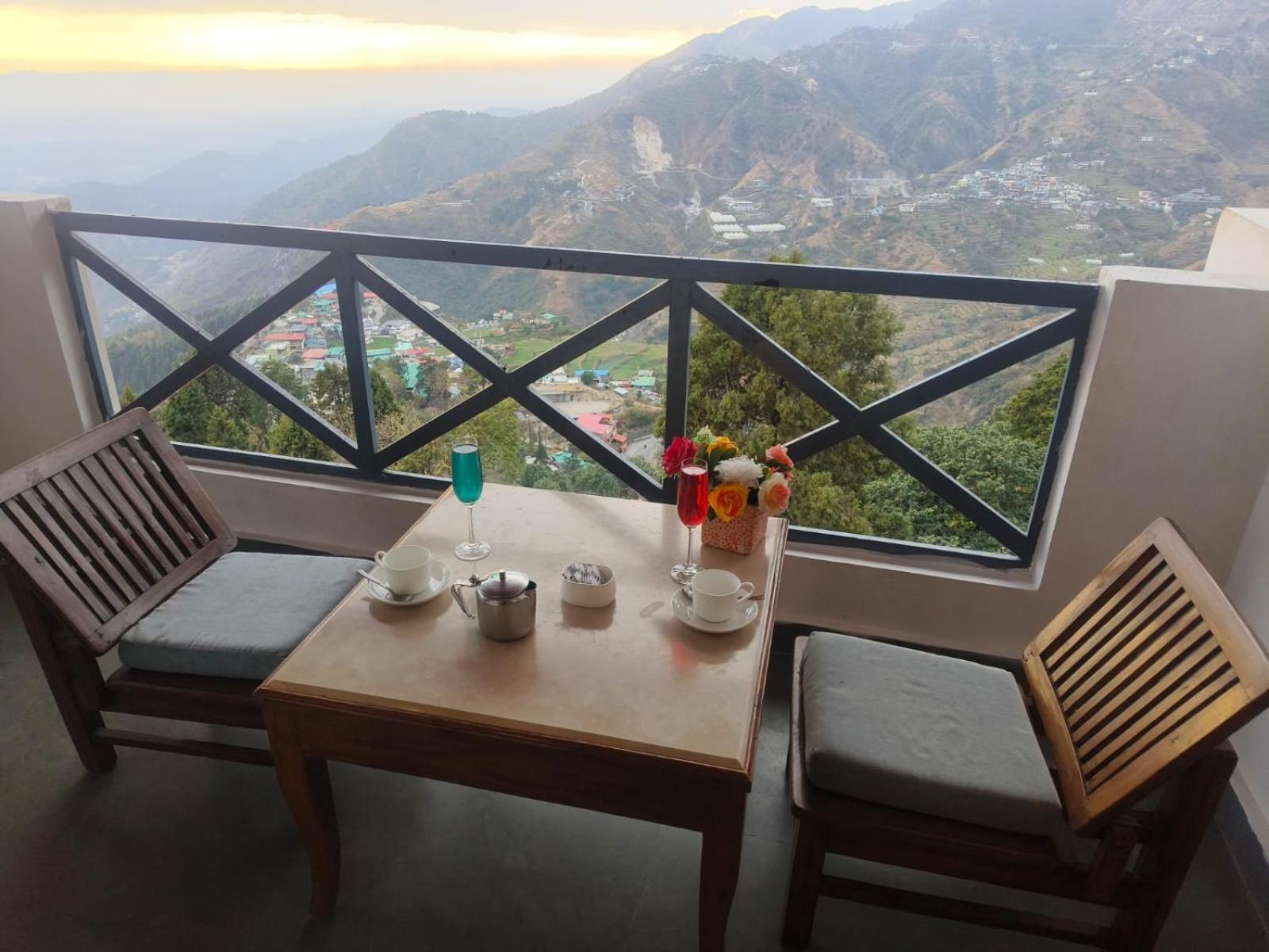 Green N Breeze Resorts Mussoorie Esterno foto